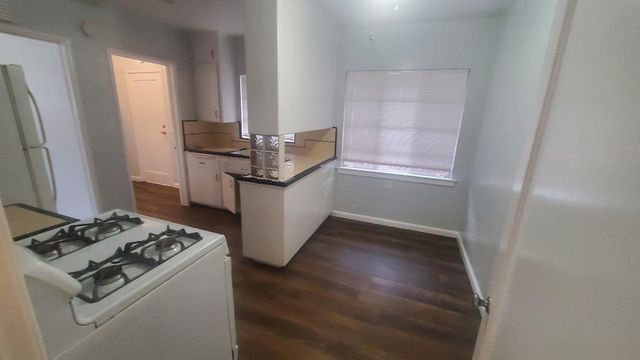 2233 E Terrace Avenue, Fresno, CA 93703