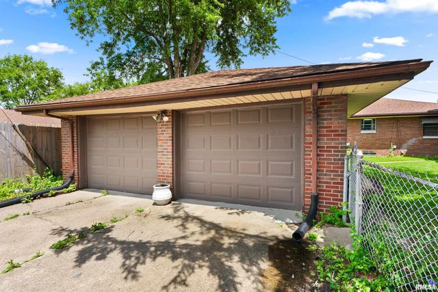 2907 N SHERIDAN Road, Peoria, IL 61604