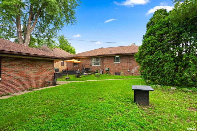 2907 N SHERIDAN Road, Peoria, IL 61604