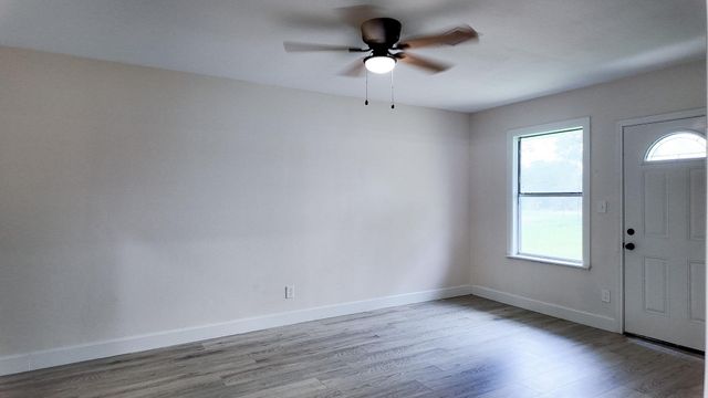 122 Blanket Flower DR, Bastrop, TX 78602