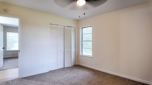 122 Blanket Flower DR, Bastrop, TX 78602