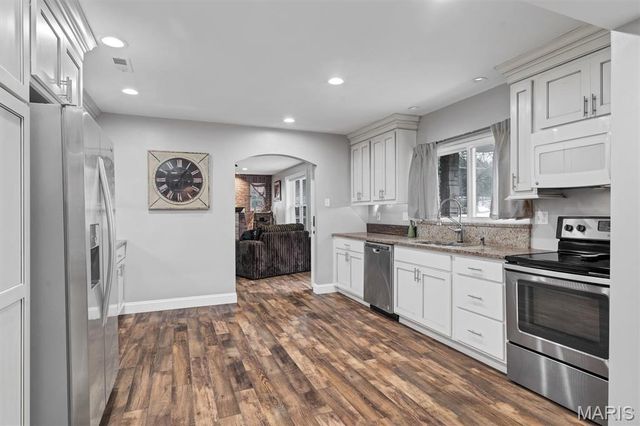 211 Redbud Trail, Eureka, MO 63025