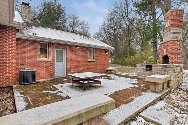 211 Redbud Trail, Eureka, MO 63025