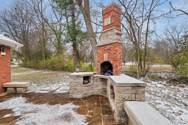 211 Redbud Trail, Eureka, MO 63025