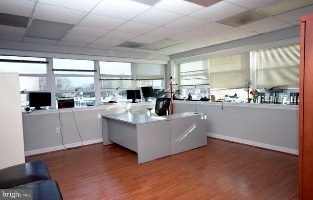 1340 OLD CHAIN BRIDGE RD, Mclean, VA 22101