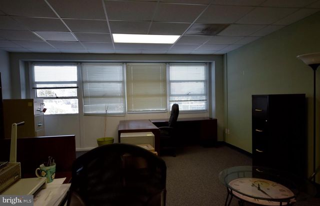 1340 OLD CHAIN BRIDGE RD, Mclean, VA 22101