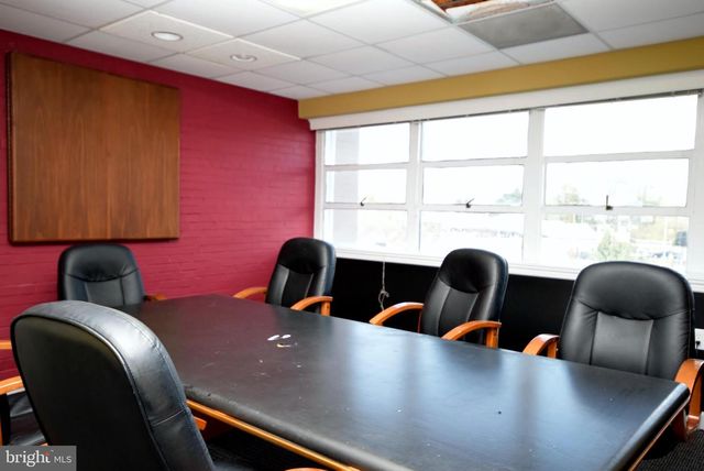 1340 OLD CHAIN BRIDGE RD, Mclean, VA 22101