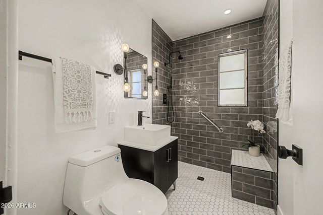 111 E BONITA Way, Tempe, AZ 85281