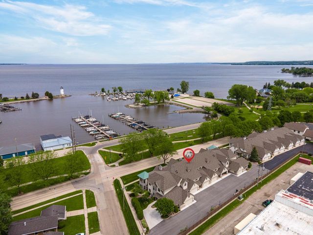 286 E Harbor View DRIVE, Fond Du Lac, WI 54935