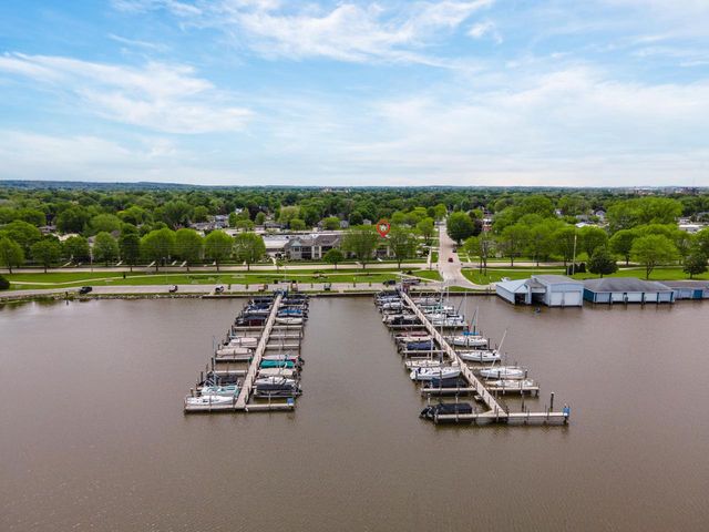 286 E Harbor View DRIVE, Fond Du Lac, WI 54935