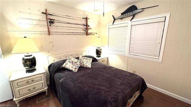 748 Park AVE, North Fort Myers, FL 33917
