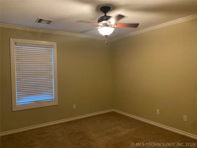 8702 E 87th Place, Tulsa, OK 74133