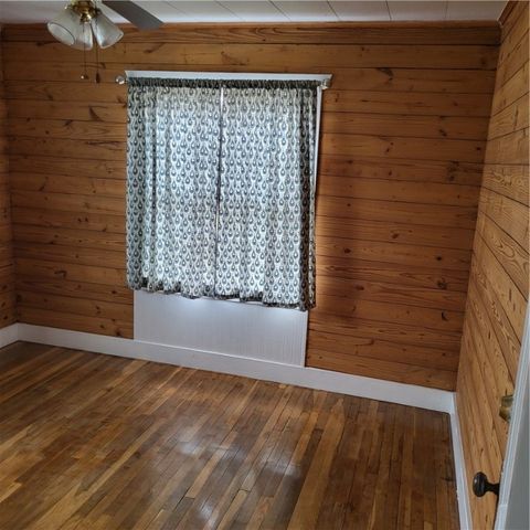 222 W Heard St, Refugio, TX 78377