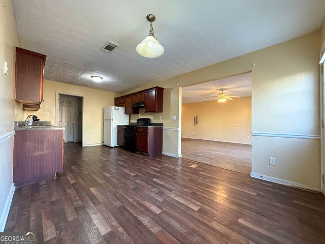 1426 Arbor Place Drive, Morrow, GA 30260