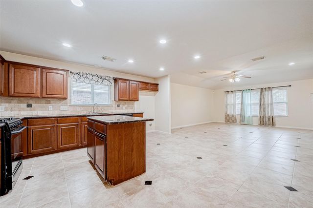 7514 Trail Hollow, Missouri City, TX 77459
