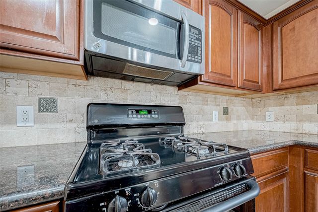 7514 Trail Hollow, Missouri City, TX 77459