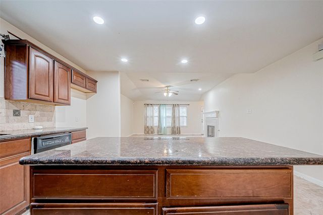 7514 Trail Hollow, Missouri City, TX 77459