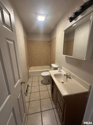 110 CHESTNUT Street, Kincaid, IL 62540