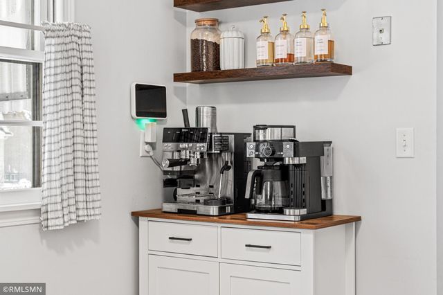 4212 6th Street NE, Columbia Heights, MN 55421