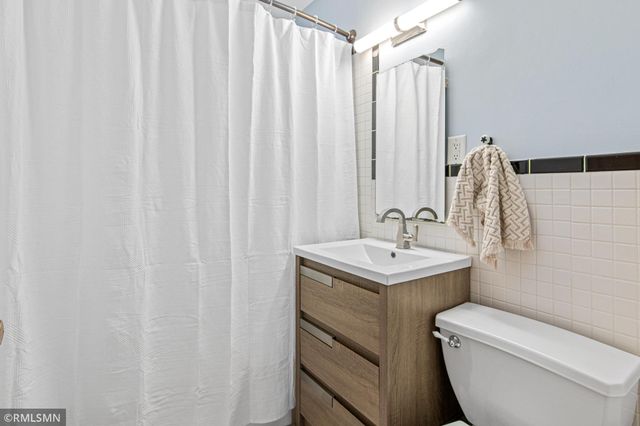 4212 6th Street NE, Columbia Heights, MN 55421