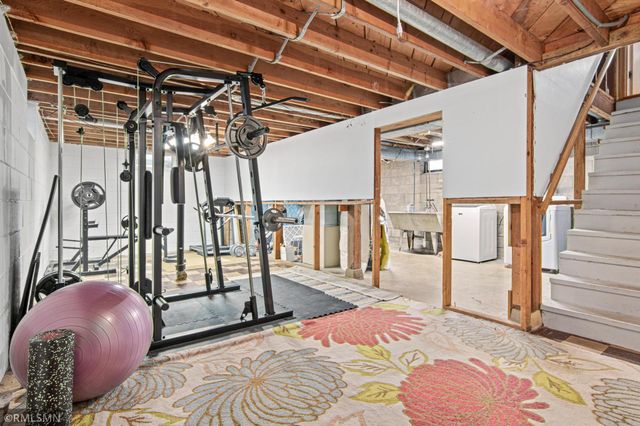 4212 6th Street NE, Columbia Heights, MN 55421