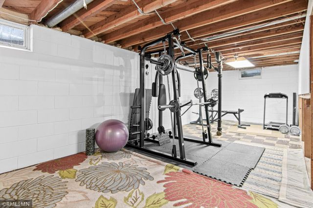 4212 6th Street NE, Columbia Heights, MN 55421