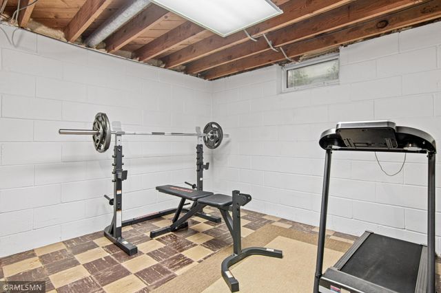 4212 6th Street NE, Columbia Heights, MN 55421