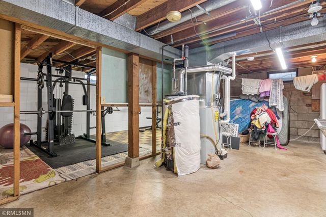 4212 6th Street NE, Columbia Heights, MN 55421