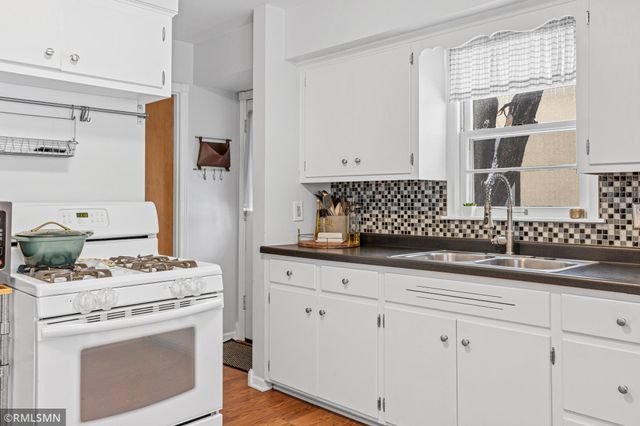 4212 6th Street NE, Columbia Heights, MN 55421