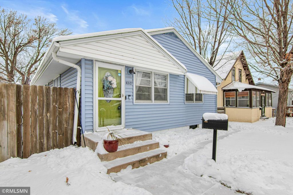 4212 6th Street NE, Columbia Heights, MN 55421