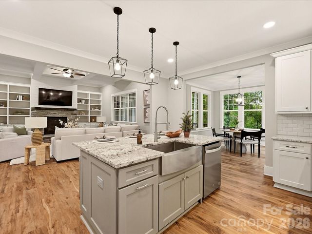 138 Waterbury Drive, Mooresville, NC 28117