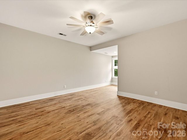 138 Waterbury Drive, Mooresville, NC 28117