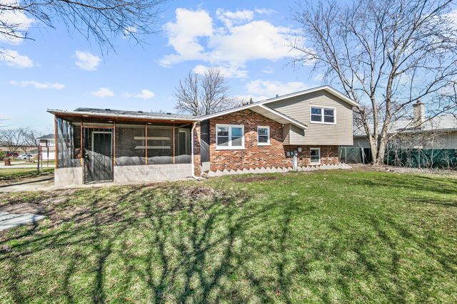 6151 Victoria Drive, Oak Forest, IL 60452