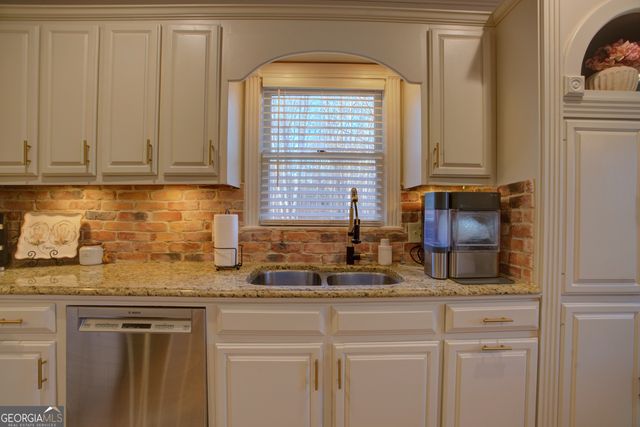 147 Youngs Mill Road, Kingston, GA 30145