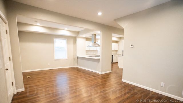821 S Quaker Avenue, Tulsa, OK 74120