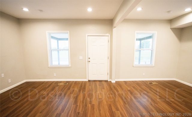 821 S Quaker Avenue, Tulsa, OK 74120