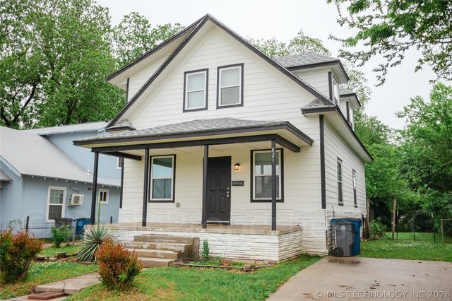 821 S Quaker Avenue, Tulsa, OK 74120