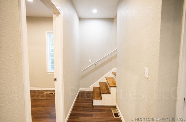 821 S Quaker Avenue, Tulsa, OK 74120