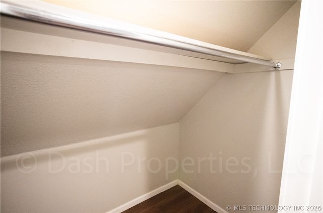 821 S Quaker Avenue, Tulsa, OK 74120