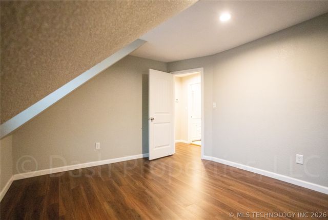 821 S Quaker Avenue, Tulsa, OK 74120