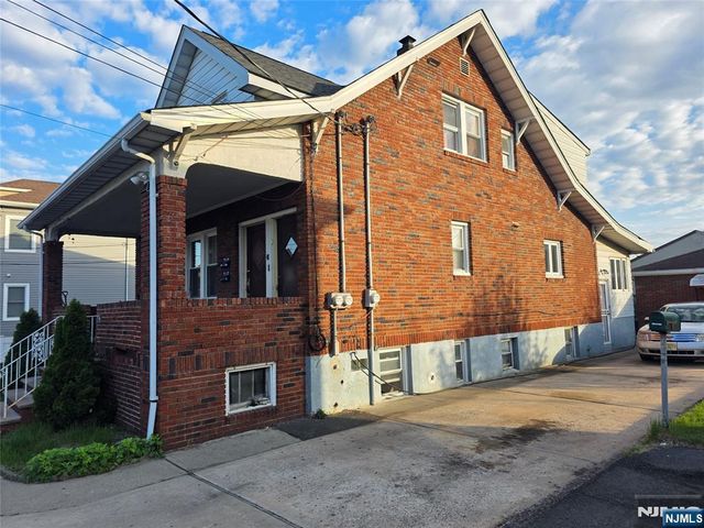 41 Charles Street, Lodi, NJ 07644