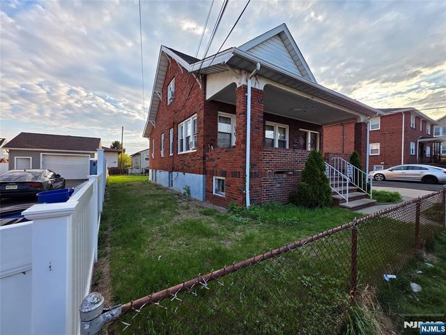 41 Charles Street, Lodi, NJ 07644