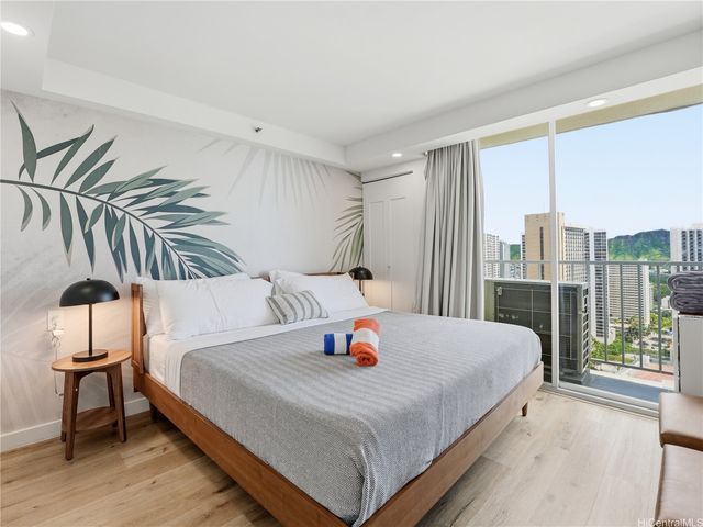 2427 Kuhio Avenue 3102, Honolulu, HI 96815