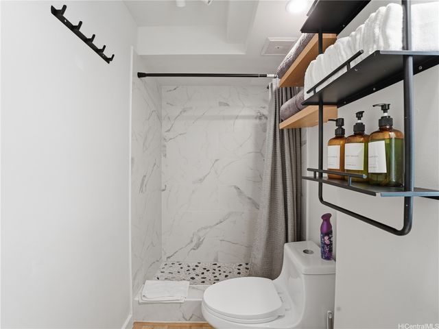 2427 Kuhio Avenue 3102, Honolulu, HI 96815