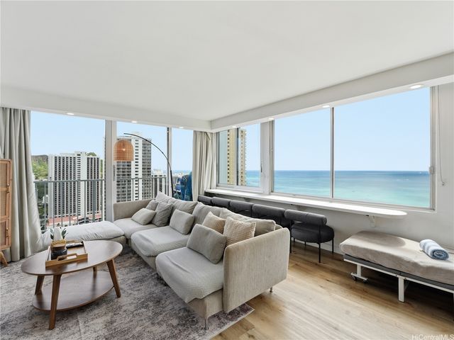2427 Kuhio Avenue 3102, Honolulu, HI 96815