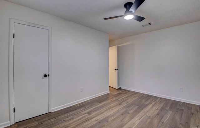 1905 Labette Manor Drive, Little Flock, AR 72205