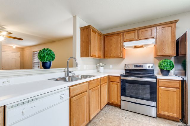 10810 Colt Chase, San Antonio, TX 78254