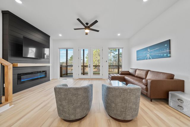 543 Northshore Drive, Hot Springs, AR 71913