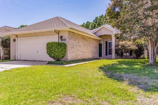 1443 Champions Green Dr, Gulf Breeze, FL 32563
