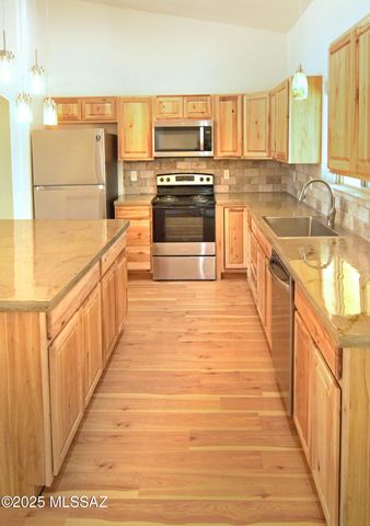 111 Red Mountain Court, Patagonia, AZ 85624